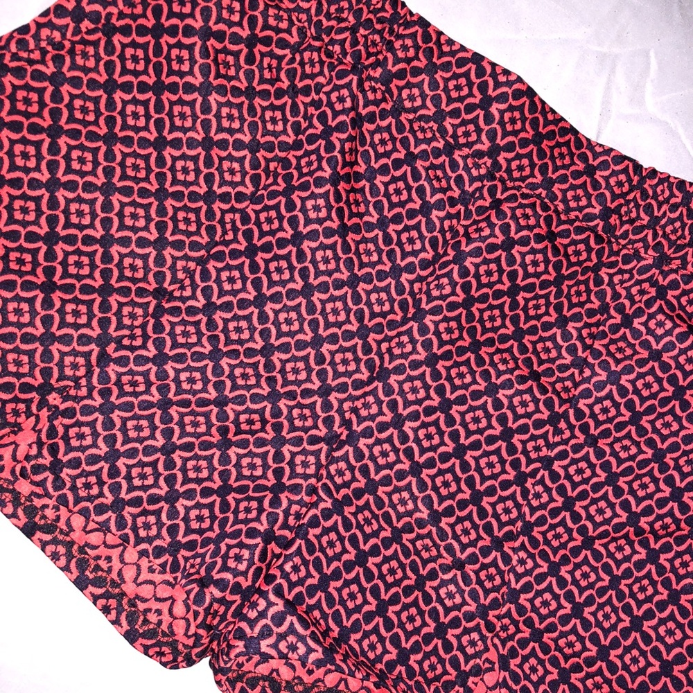 Dress shorts - size M!